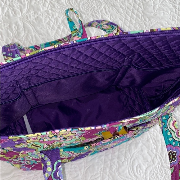 Brand New Vera Bradley Tote - Picture 3 of 8